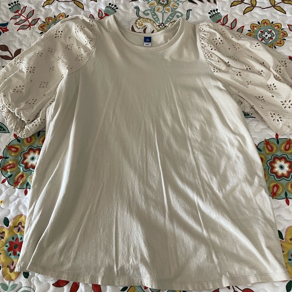 Old Navy top